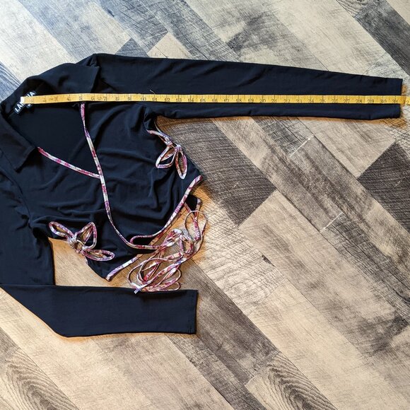 I.AM.GIA Renalee Wrap Crop Top Black Medium Cut-Out Side Flowers - Picture 6 of 7